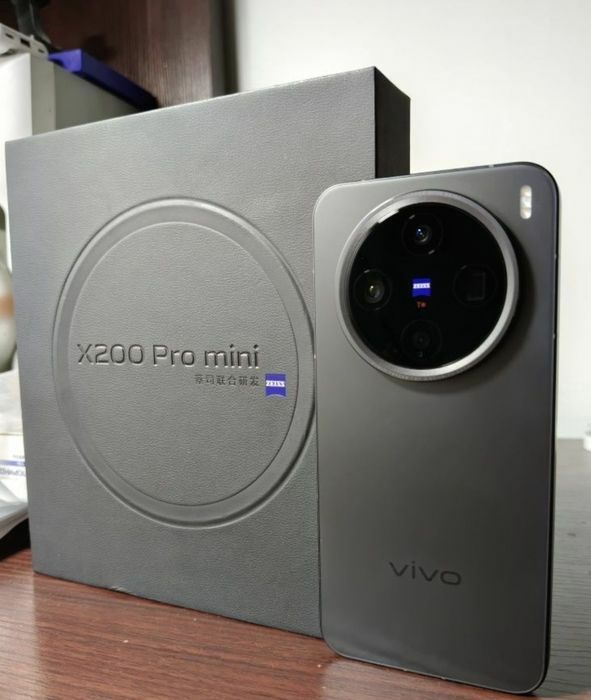 Vivo x200 pro mini виво х200 про мини 16/512