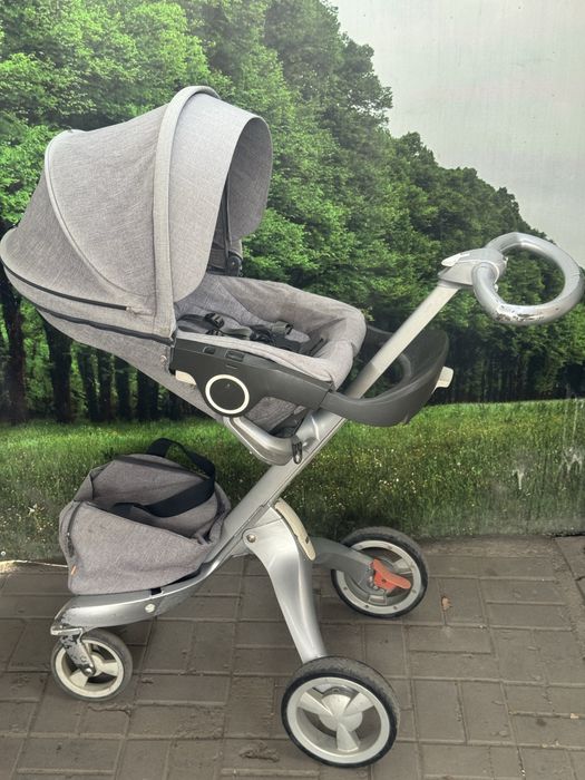 Срочно продам коляску Stokke xplory