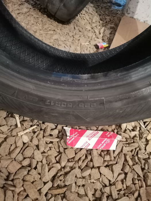 Продам шины 225/50R17