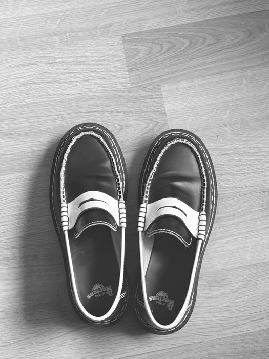 Dr. Martens Penton Ds loafers черно-бели.