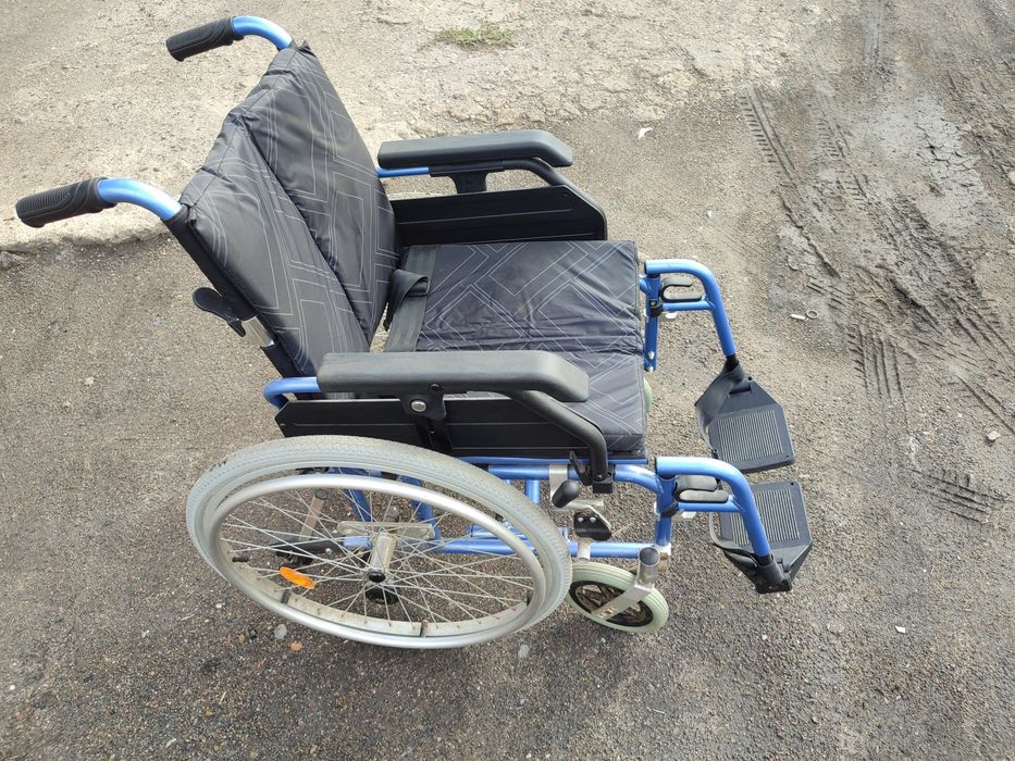 Коляска инвалидная