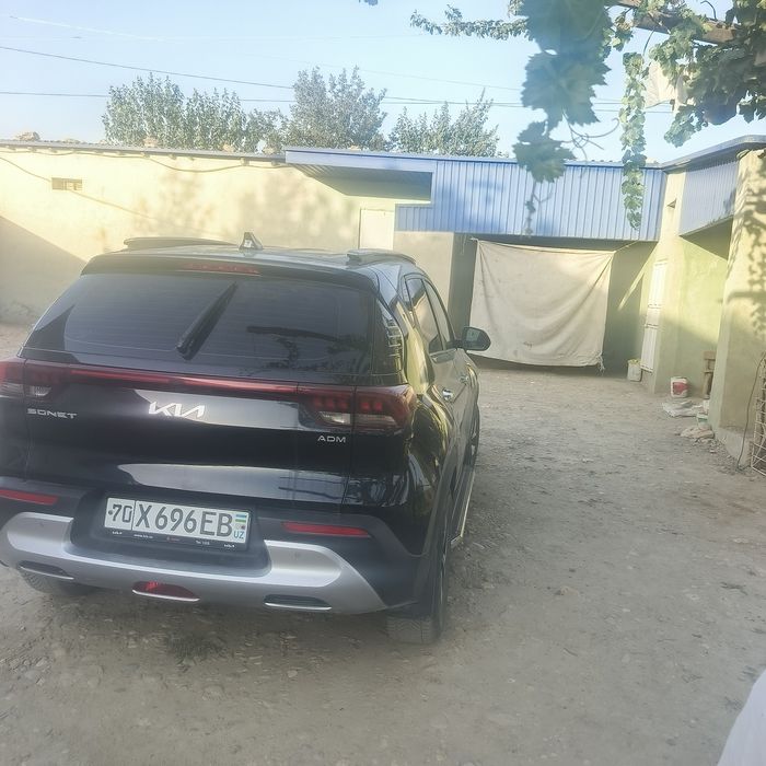 Kia sonet   avtomobil