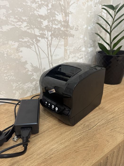 Продам принтер этикеток xprinter XP-365B