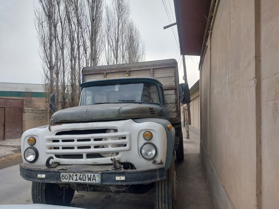 Zil 130 zudlik bilan sotiladi