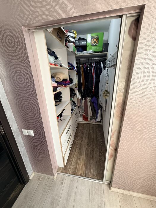 Persoana Fizica Vand apartament 3 camere