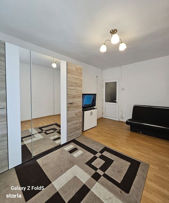 Garsonieră spațioasă de închiriat | Str. Bumbacului | Etaj 1