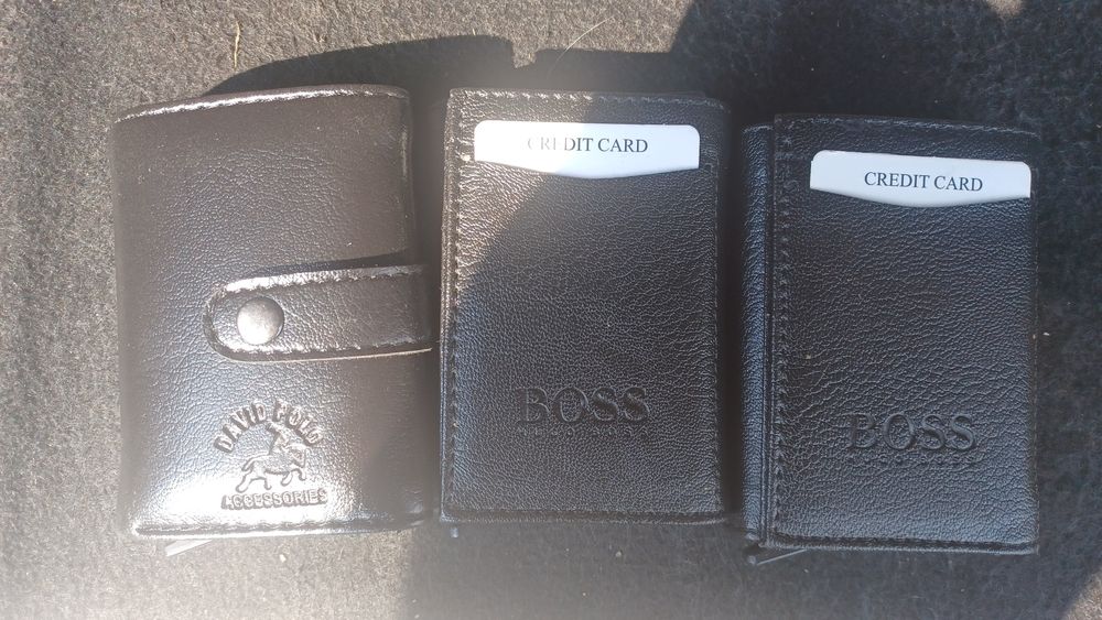 Продавам чисто нови портмонета