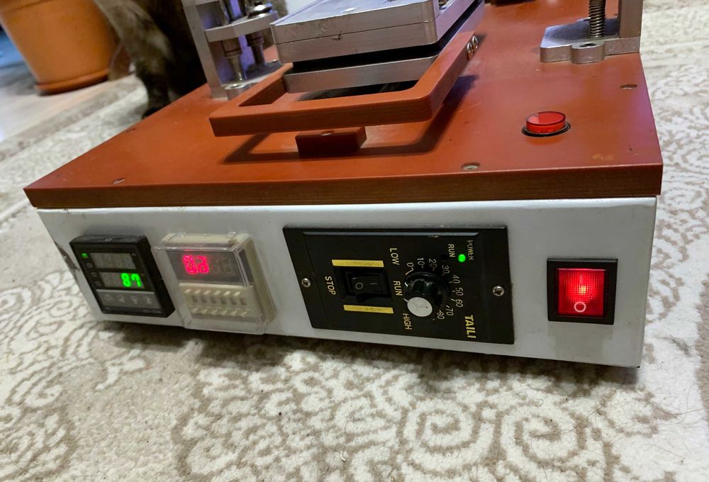 Mașină laminare și reparații LCD/Touchscreen – cu accesorii