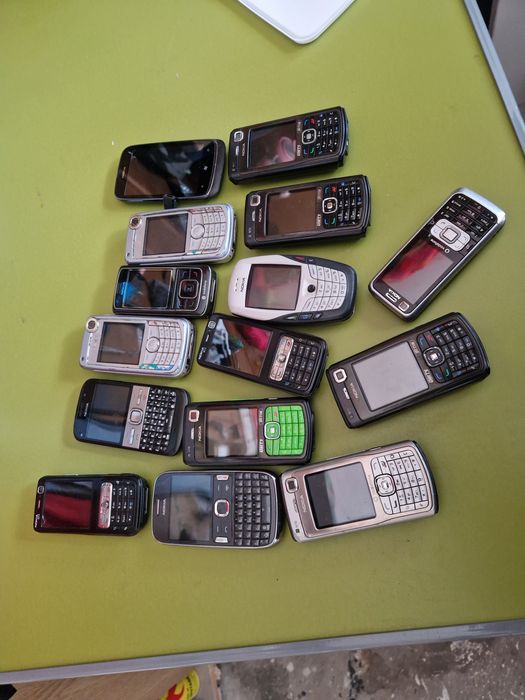 Telefon Nokia cu incarcator original