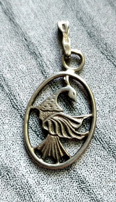 Продам.     Крест.