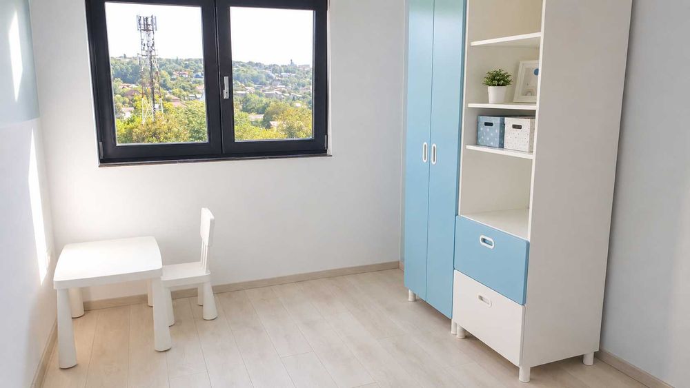 Vand apartament 3 camere