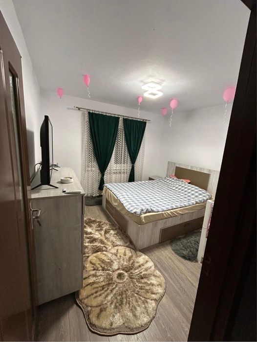 Vand apartament cu 2 camere
