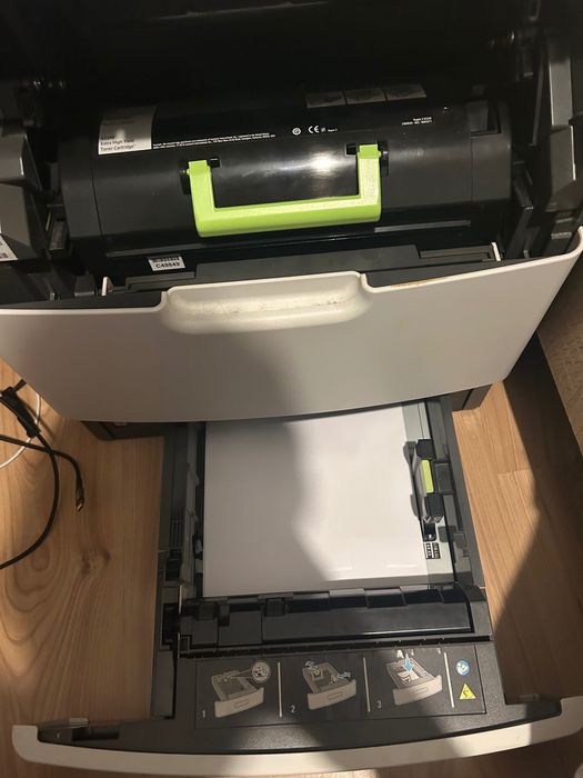 Vând imprimantă Lexmark URGENT! NOUĂ!!
