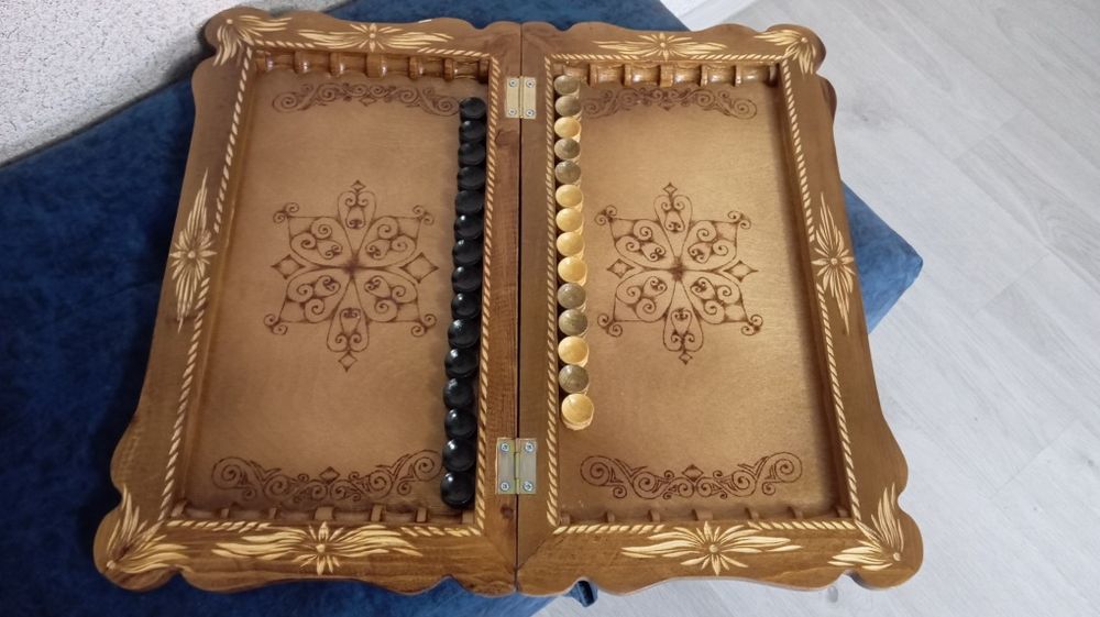 Продам нарды ручной работы