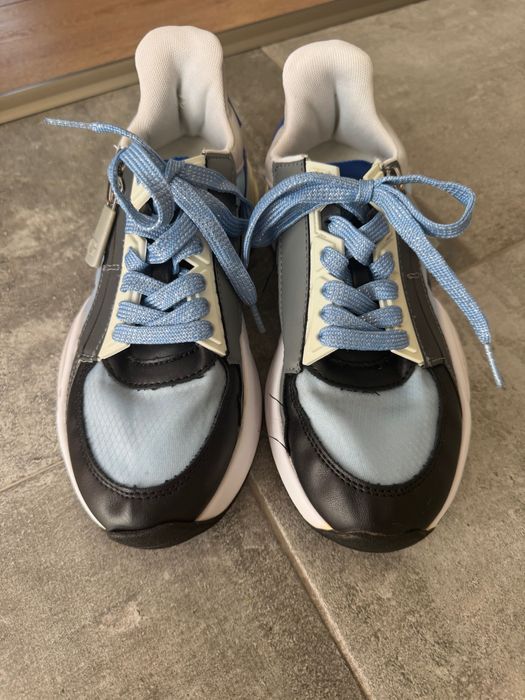 Спортни обувки GUESS 36 номер