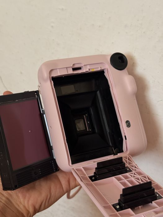 Instax mini 12 розовый түсте