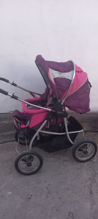 Продам коляску в отличном состояний