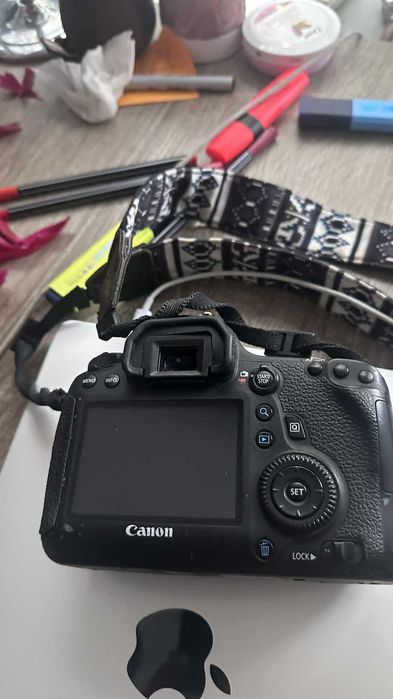 Se vinde Canon 6D