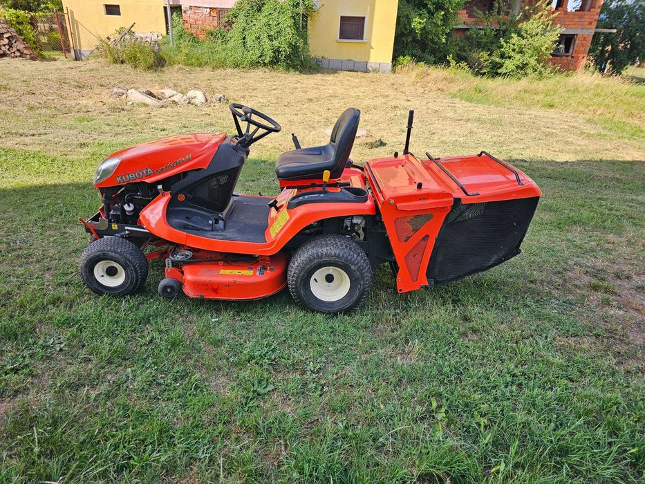 ДИЗЕЛОВА KUBOTA Тракторна Косачка. GR 1600.ДвуЦилиндрова. ПЕРФЕКТНА
