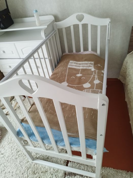 Детская кроватка