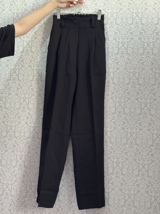 Брюки женские.