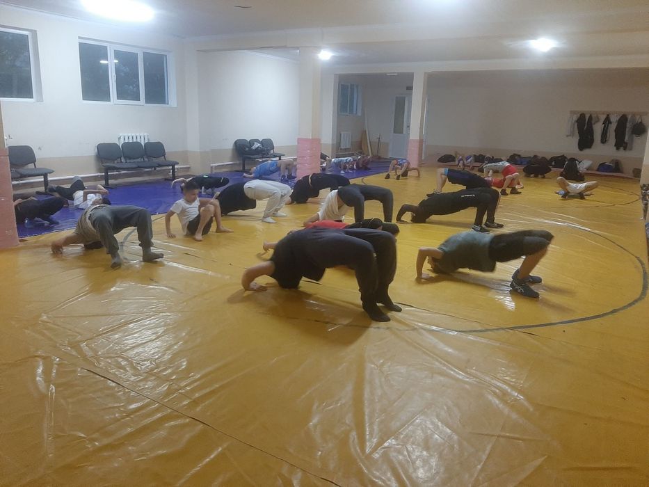 Kurash uchun mat sotiladi