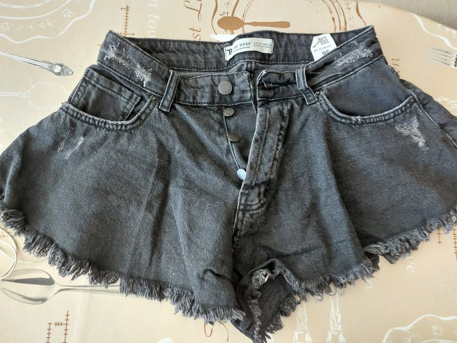 Дамски къси панталони