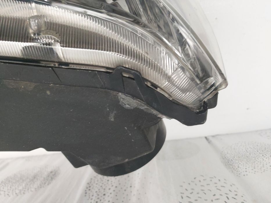 Фар десен Suzuki Grand Vitara 2007/2015г