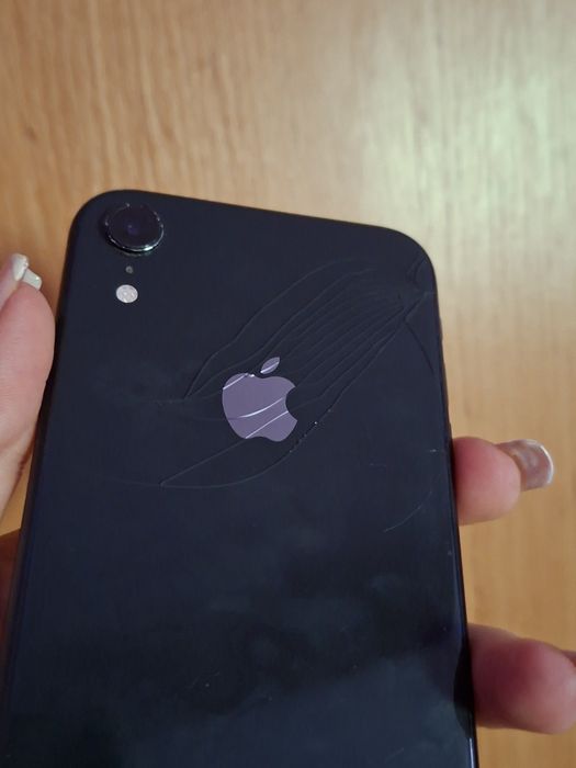 Vand iphone xr .