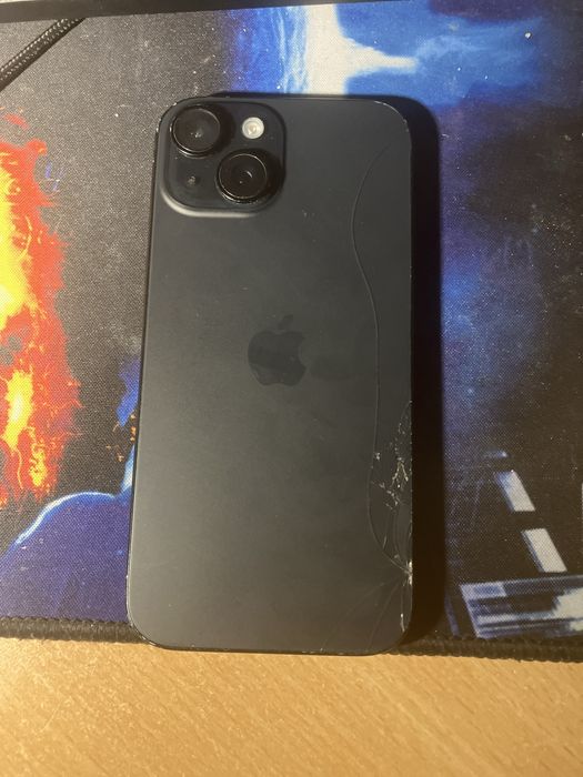 iPhone 15, placa de baza defecta!