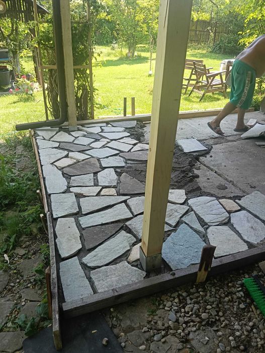 Piatră naturală cu montaj profesional inclus