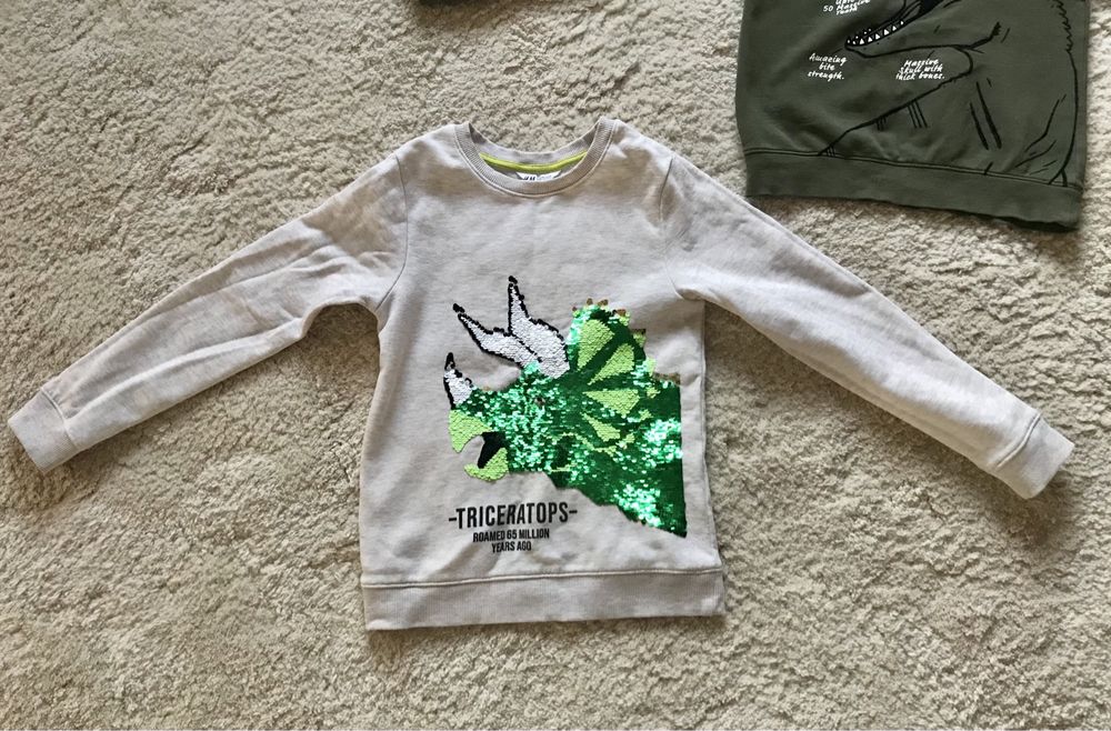 Детско яке Mayoral, блузки HM, суичер Benetton, дънки 140 см