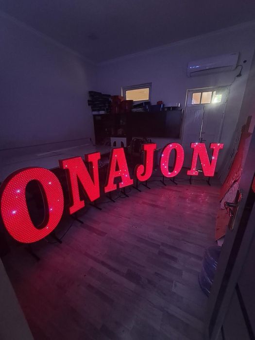 tashqi reklama banner afisha led ekran stella