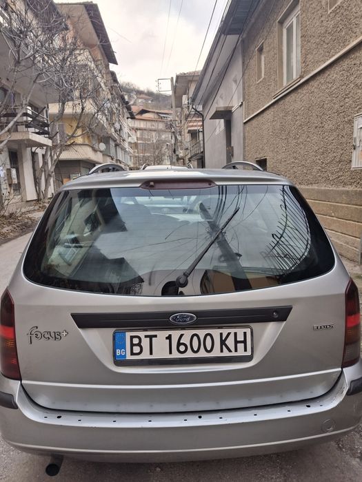 Продава се Ford Focus комби 1.8 дизел – 2004 г., сив металик
Локация: