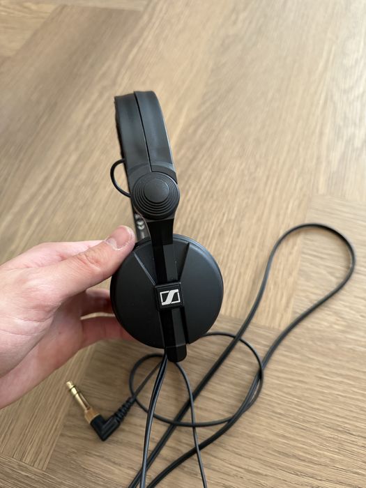 Setup consola Pioneer DDJ 400 + casti Sennheiser HD 25