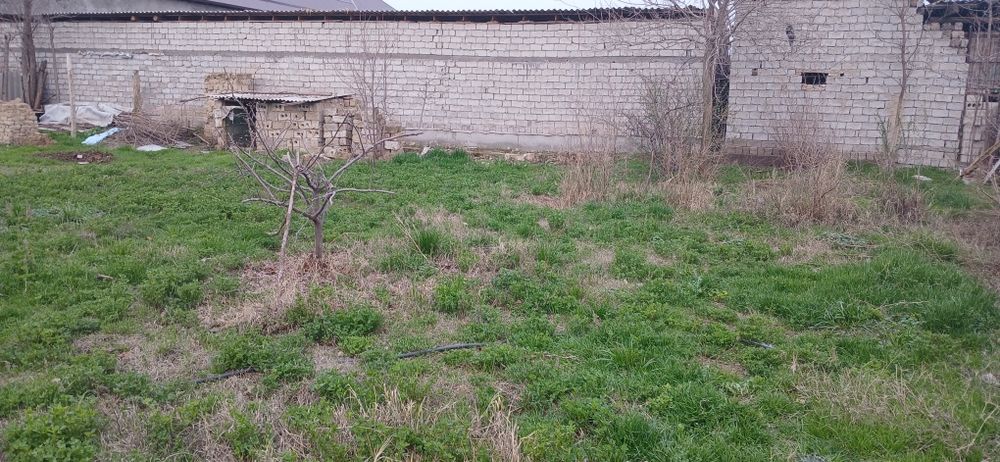 срочно Уй сотилади,газ свет сув  wi fi бор.