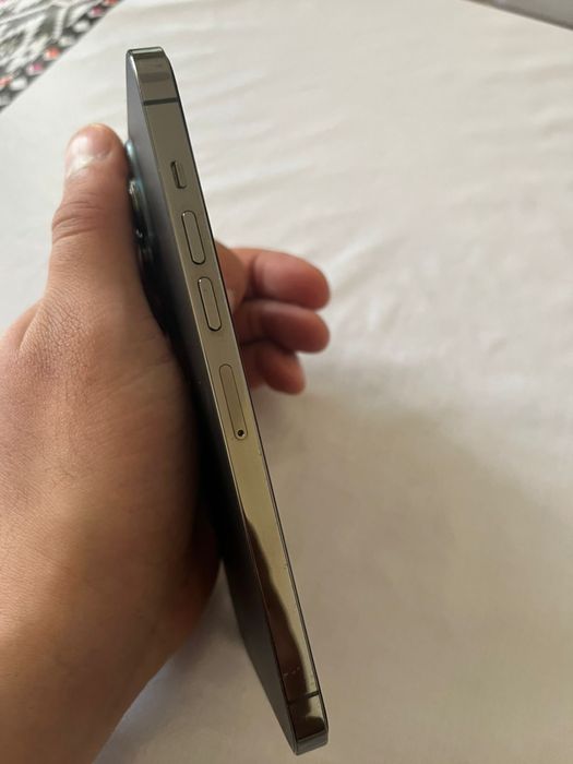 Продам айфон 13 промакс