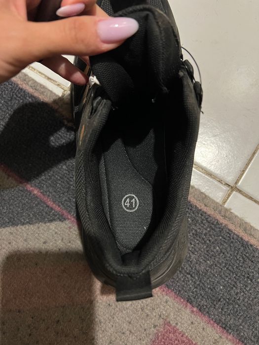 Работни обувки с бомбе