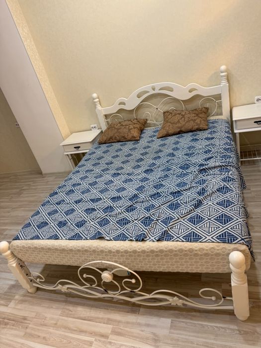 диван, кровать, шкаф