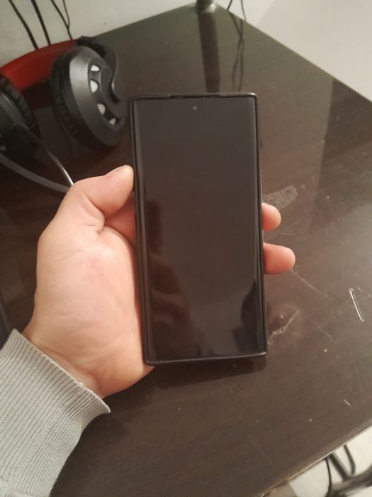 Самсунг нот 10 ...