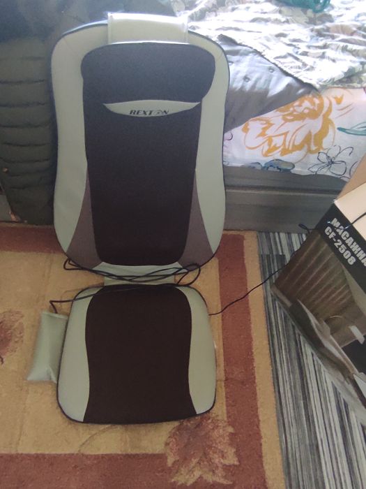 Vând husa masaj Rextonn, noua