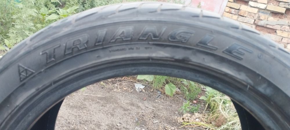 комплект шин Triangle 235/45 R17 97v