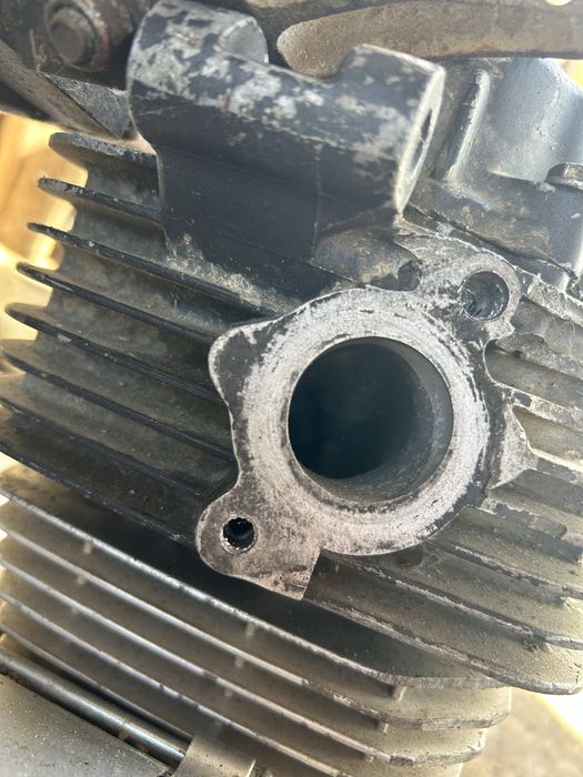 Vand motor de cross 250 cu tot cu cadru