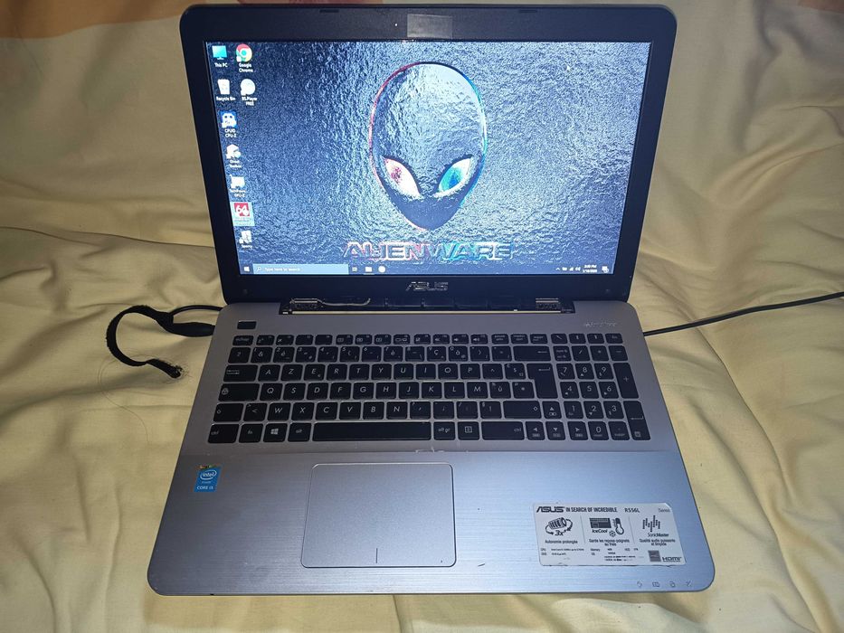 Laptop asus R556L, Core i5 5200u, ram 4gb, hdd 500gb, baterie buna