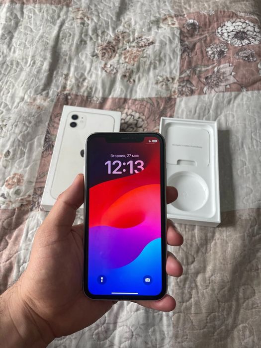 Айфон 11 64гб Iphone