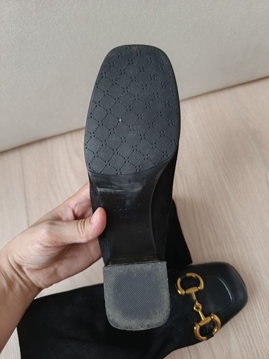 Josiny брендінің стильді етігі