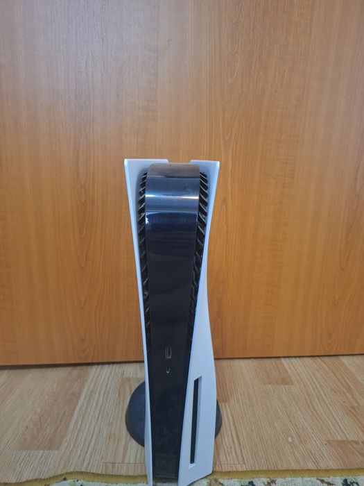 Vând playstation5 simplu