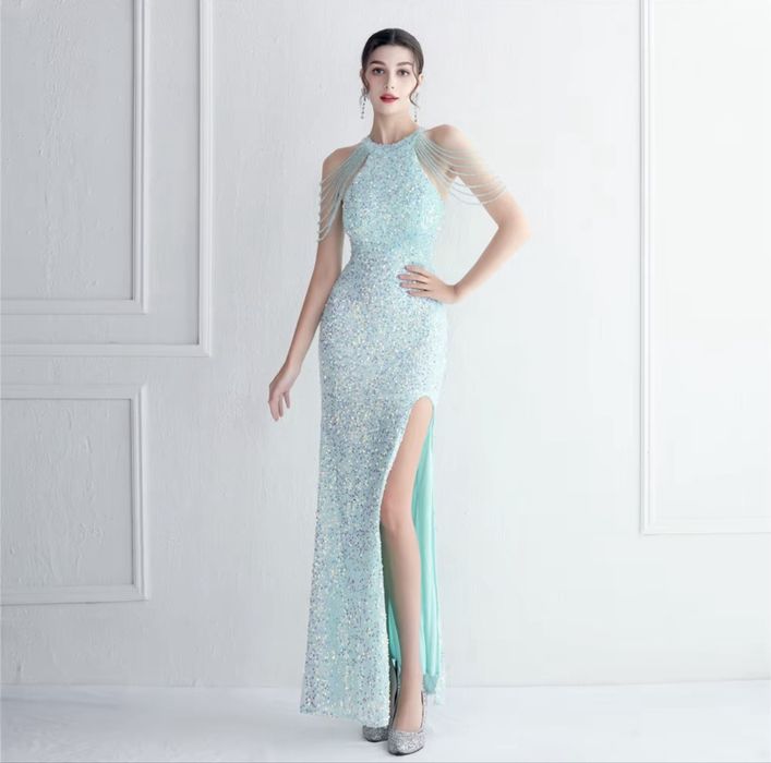 Вечернее платье (блестящее)