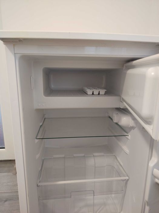 Frigider cu o usa Star-Light, 81L, H 83.8cm