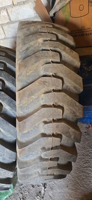 Покришка грейдердікі 4 штук